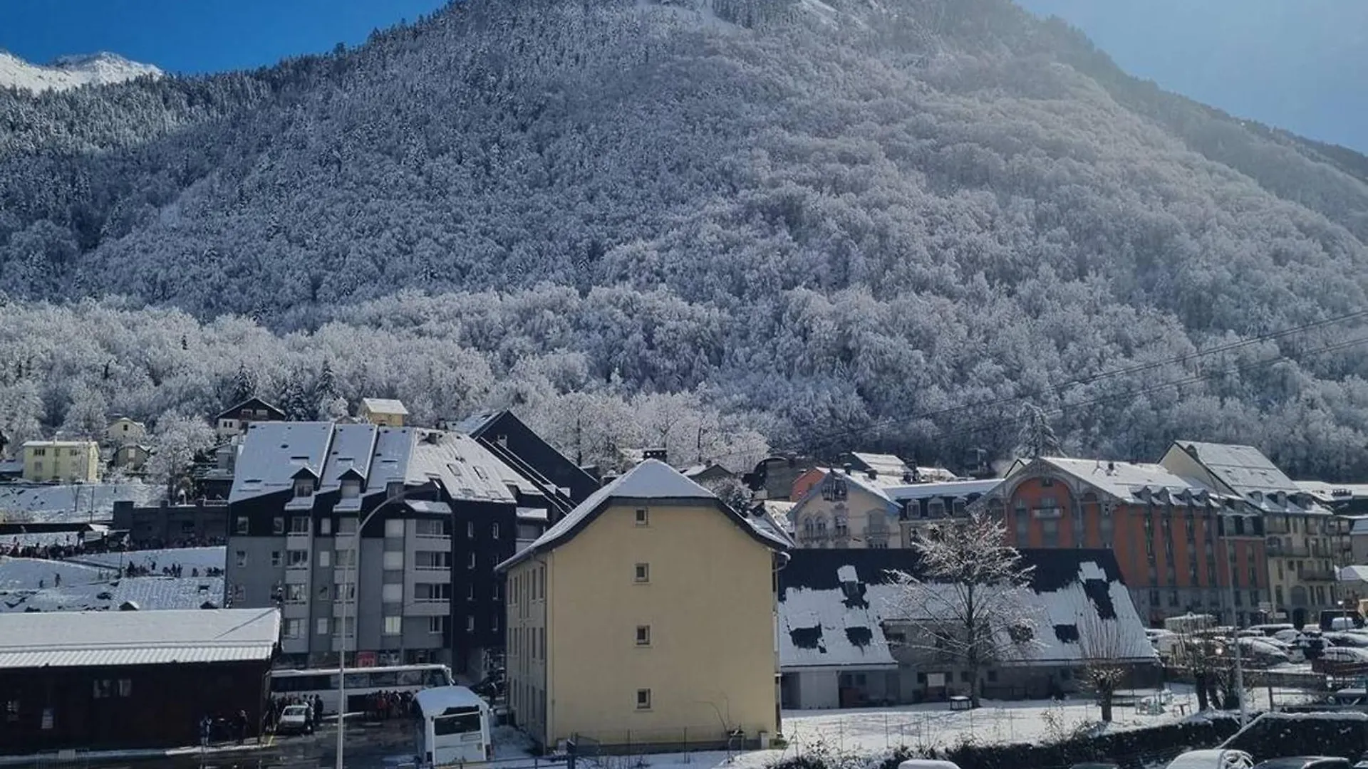 Apartment Studio Cabine 4 Pers, Centre Cauterets, Proche Telecabine - Fr-1-234-328